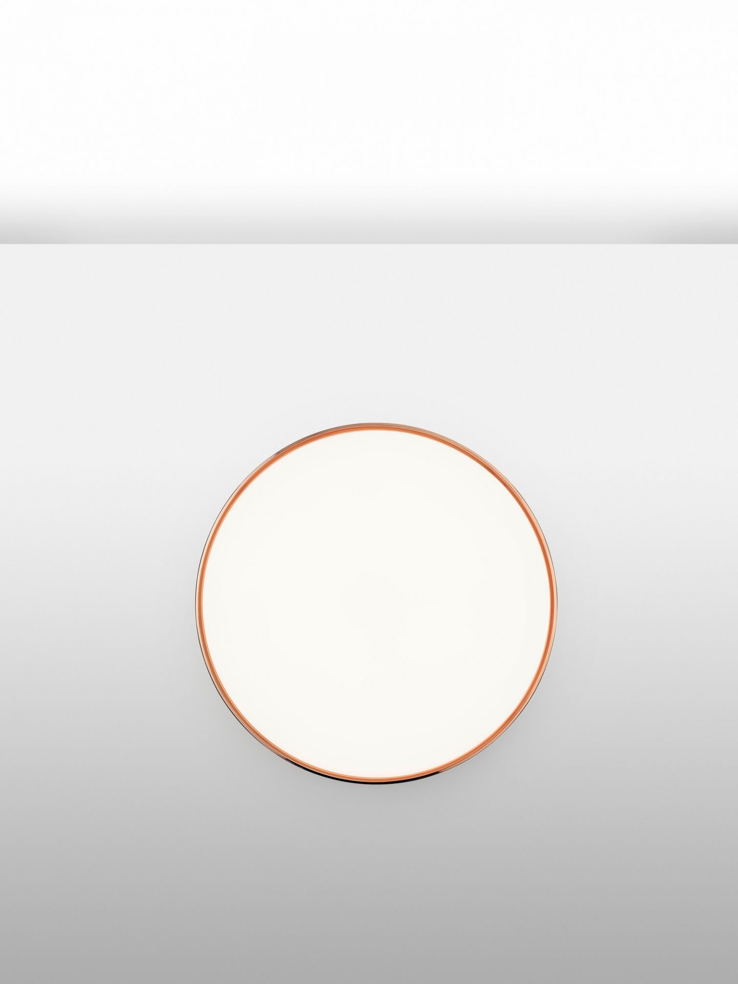 Runde Clara Leuchte von Flos für Wand oder Decke, Nahaufnahme.